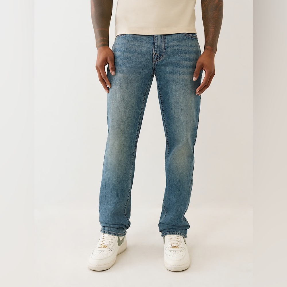 TRUE RELIGION Ricky Relaxed Straight Washed Jeans